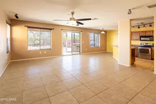 2739 S Pantano Edge Dr, Tucson, AZ 85730 - Photo 4