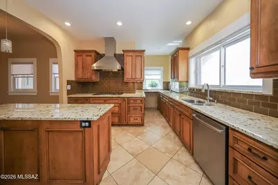 2221 E 1st Street, Tucson, AZ 85719 - Photo 8