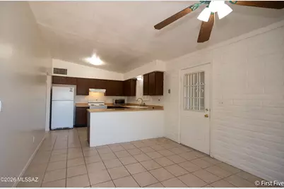 802 E Graybill Drive #1, Tucson, AZ 85719 - Photo 6