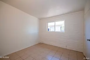802 E Graybill Dr, Tucson, AZ 85719 - Photo 10