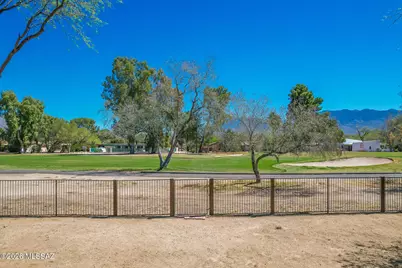 2202 N Conestoga Avenue, Tucson, AZ 85749 - Photo 2