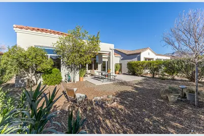 2382 E Cargondera Canyon Drive, Oro Valley, AZ 85755 - Photo 30