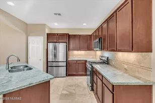60713 E Arroyo Vista Dr, Oracle, AZ 85623 - Photo 18