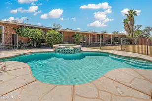 9240 E Sierra St, Tucson, AZ 85710 - Photo 30