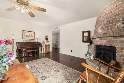 9021 E Henry Place, Tucson, AZ 85710 - Photo 12