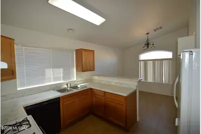 7925 W Mural Hill Drive, Tucson, AZ 85743 - Photo 6