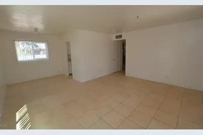 4633 E 19th Street, Tucson, AZ 85711 - Photo 2