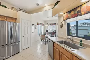 668 W Camino del Bondadoso, Green Valley, AZ 85614 - Photo 14