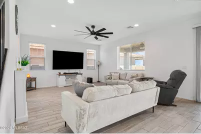 12092 E Ryscott Circle, Vail, AZ 85641 - Photo 6