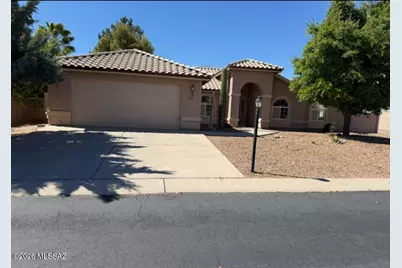 11079 N Mountain Breeze Drive, Oro Valley, AZ 85737 - Photo 2