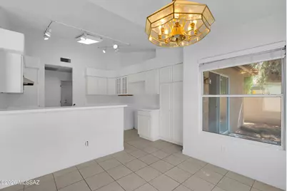 11079 N Mountain Breeze Drive, Oro Valley, AZ 85737 - Photo 4