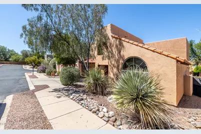 3712 N Placita Chimenea, Tucson, AZ 85716 - Photo 4