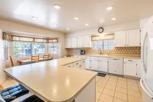 3712 N Placita Chimenea, Tucson, AZ 85716 - Photo 10
