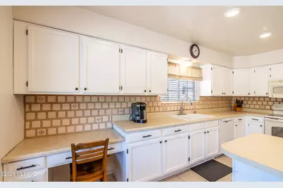 3712 N Placita Chimenea, Tucson, AZ 85716 - Photo 14