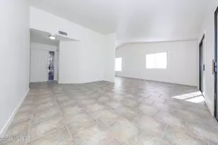 10140 E Karen Pl, Tucson, AZ 85748 - Photo 4