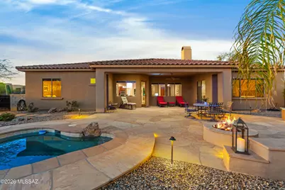 1233 W Portico Drive, Oro Valley, AZ 85755 - Photo 2