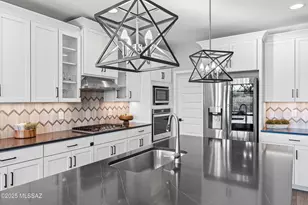 11162 S Golden Aspen Dr, Vail, AZ 85641 - Photo 2