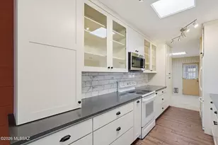 425 N Calle Del Diablo, Green Valley, AZ 85614 - Photo 14