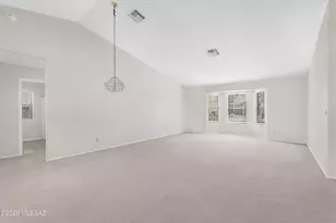 31 E Stonewood Dr, Oro Valley, AZ 85737 - Photo 12