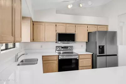 31 E Stonewood Drive, Oro Valley, AZ 85737 - Photo 22