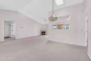 31 E Stonewood Dr, Oro Valley, AZ 85737 - Photo 18