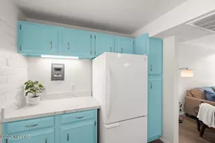 184 S La Canada Dr, Green Valley, AZ 85614 - Photo 12