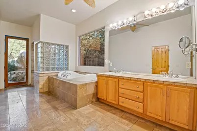 6570 N Placita De Tia Ro, Tucson, AZ 85750 - Photo 14
