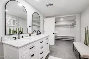 10500 N Oldfather Dr, Tucson, AZ 85742 - Photo 20