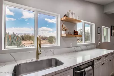 10500 N Oldfather Drive, Tucson, AZ 85742 - Photo 12