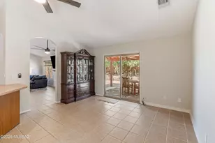 10151 E Mountain Manor Dr, Tucson, AZ 85730 - Photo 14