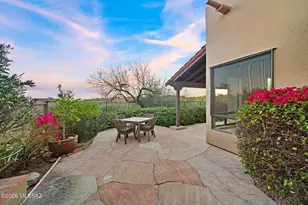 5819 N Bright Star Dr, Tucson, AZ 85718 - Photo 24