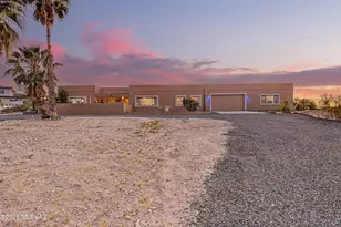 1611 N Blue Ridge Rd, Tucson, AZ 85745 - Photo 2