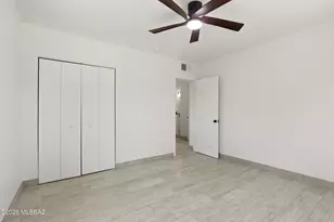 4555 E 10th St, Tucson, AZ 85711 - Photo 12