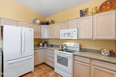 1910 E Purple Martin Lane, Green Valley, AZ 85614 - Photo 26