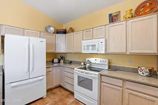 1910 E Purple Martin Ln, Green Valley, AZ 85614 - Photo 26