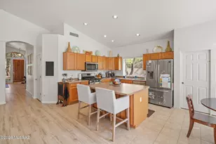 4521 N Scenic Mountain Dr, Tucson, AZ 85750 - Photo 14