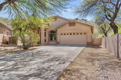 4521 N Scenic Mountain Drive, Tucson, AZ 85750 - Photo 2