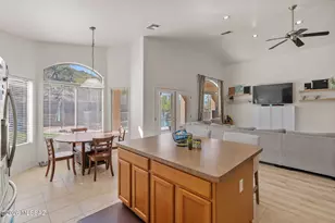 4521 N Scenic Mountain Dr, Tucson, AZ 85750 - Photo 16