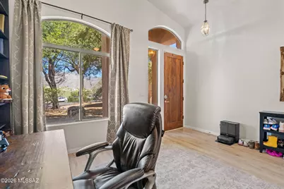 4521 N Scenic Mountain Drive, Tucson, AZ 85750 - Photo 4