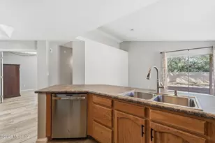 4702 W Gatehinge Ct, Tucson, AZ 85741 - Photo 10