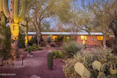 2825 E Pompeii Circle, Tucson, AZ 85716 - Photo 2