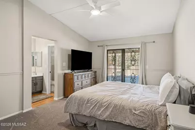 2152 W Jackalope Place, Tucson, AZ 85713 - Photo 14