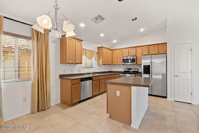 642 W Calle Tolmo, Sahuarita, AZ 85629 - Photo 10