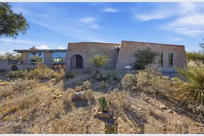 6551 N Camino Abbey, Tucson, AZ 85718 - Photo 2