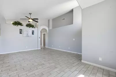 8903 E Marci Lynne Way, Tucson, AZ 85747 - Photo 4