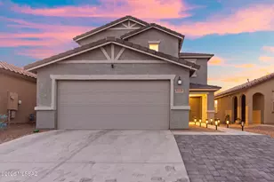 8018 S Golden Bell Dr, Tucson, AZ 85747 - Photo 2