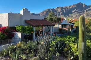 5898 N Misty Ridge Dr, Tucson, AZ 85718 - Photo 4