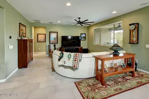 10261 E Iron Horse Trail, Tucson, AZ 85747 - Photo 2