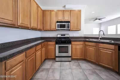2083 S McConnell Drive, Tucson, AZ 85710 - Photo 12