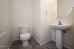 2083 S Mcconnell Dr, Tucson, AZ 85710 - Photo 4